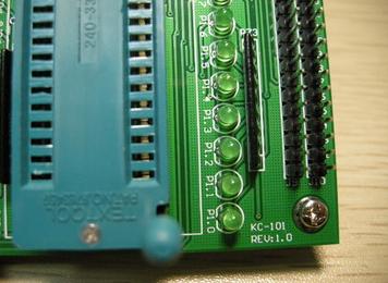 右下角有我們的產(chǎn)品型號和PCB版本號