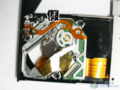 對比拆解:大卸八塊真假刻錄機細節(jié)曝光 