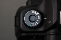 2.將拍攝模式設(shè)置為手動