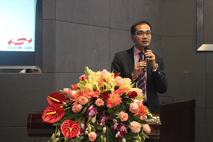 Silicon Labs陳雄基經理在物聯網論壇上演講。