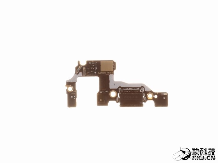 華為P10拆解評(píng)測(cè)：緊湊機(jī)身機(jī)引入精密部件