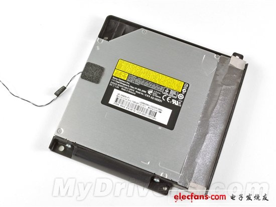 Z68搶先登陸 蘋(píng)果新iMac拆解