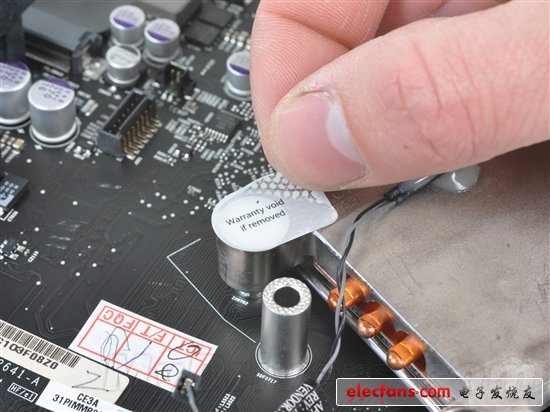 Z68搶先登陸 蘋(píng)果新iMac拆解