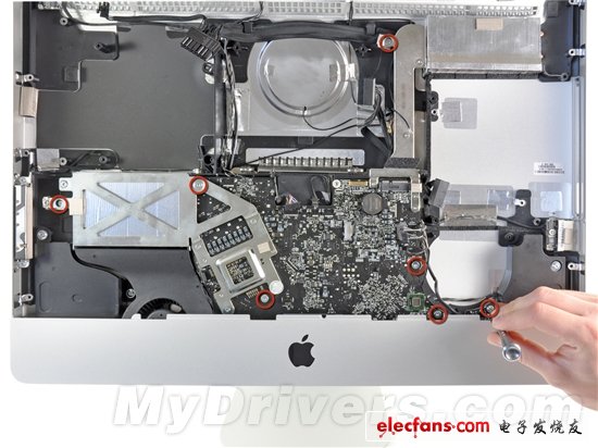 Z68搶先登陸 蘋(píng)果新iMac拆解