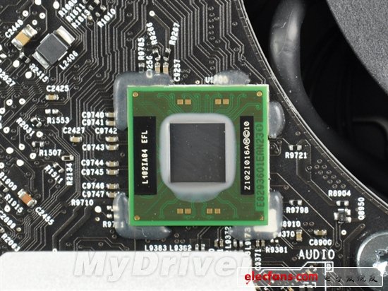 Z68搶先登陸 蘋(píng)果新iMac拆解