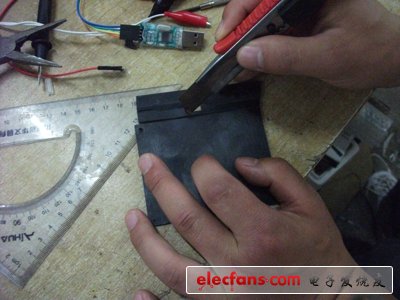 自己做了個(gè)單片機(jī)最小系統(tǒng)