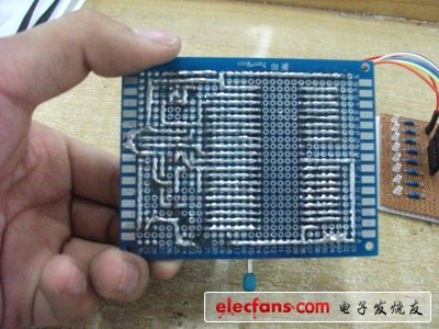 自己做了個單片機(jī)最小系統(tǒng)