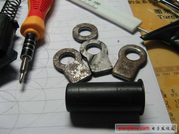 牛人打造的多功能手電鉆（動(dòng)手能力超強(qiáng)）