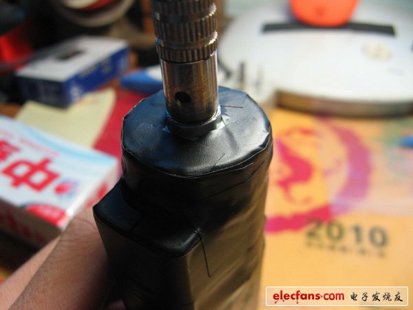 牛人打造的多功能手電鉆（動(dòng)手能力超強(qiáng)）