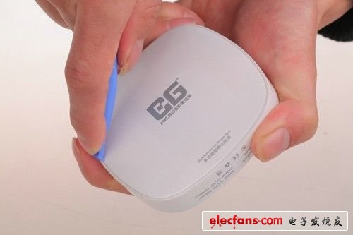 移動(dòng)電源不那么簡單 移動(dòng)電源拆解 