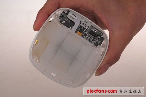 移動(dòng)電源不那么簡單 移動(dòng)電源拆解 