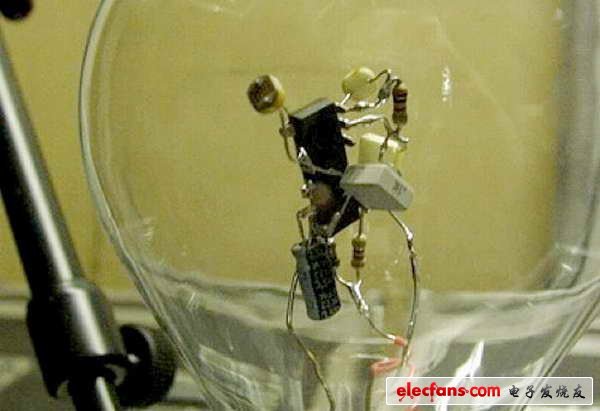 NO PCB，看看高手怎么做電路板