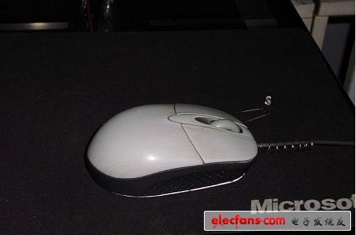 鼠標(biāo)變成驗(yàn)鈔器！神奇的紫外線LED燈