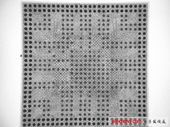 在拆開A4處理器之前，先用X-射線感受下A4處理器的內(nèi)部