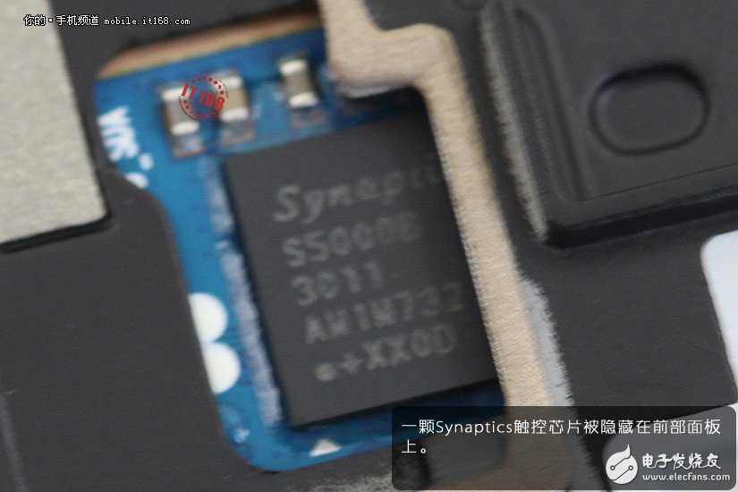 三星Galaxy S4真機(jī)拆解