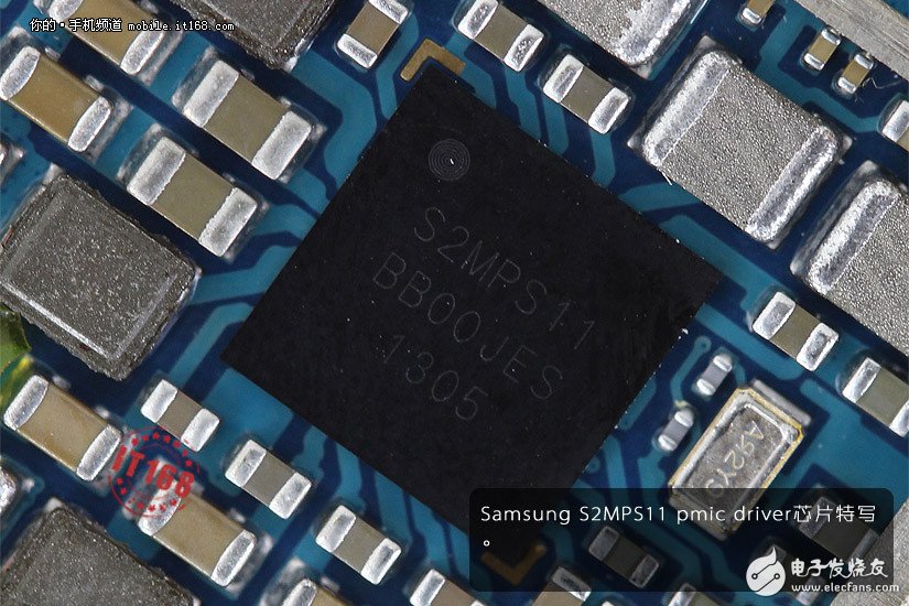 三星Galaxy S4真機(jī)拆解