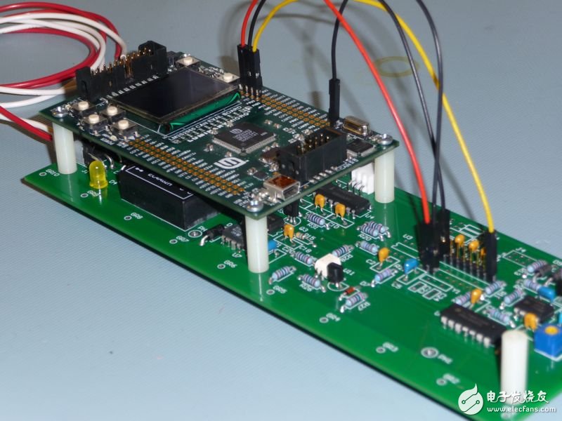 單片機P0口的片外數(shù)據(jù)存儲器擴展設(shè)計技巧