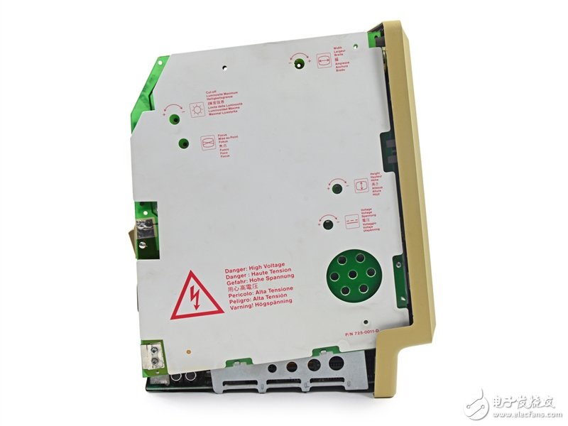 這可真是個(gè)古董：蘋果第一代Mac深度拆解