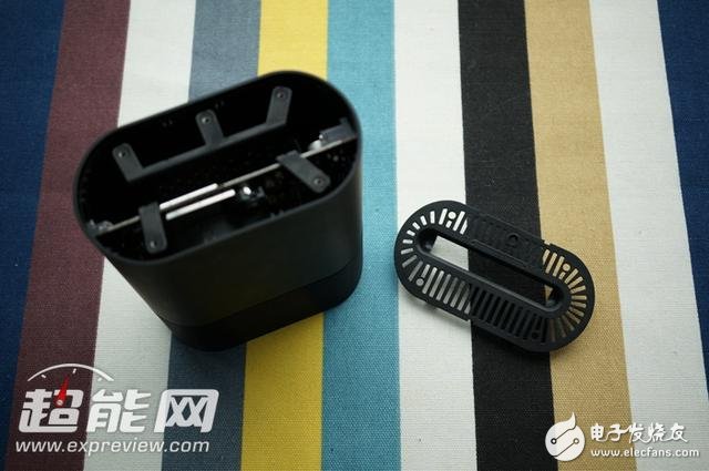 有區(qū)別嗎？小米路由量產(chǎn)版拆解實(shí)錄