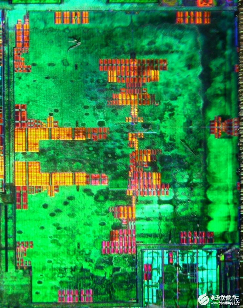 海思Kirin 920就長這樣：暴力拆解國產(chǎn)最強芯！