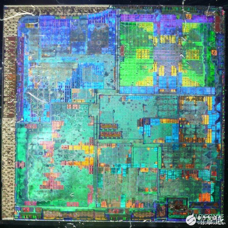 海思Kirin 920就長這樣：暴力拆解國產(chǎn)最強芯！