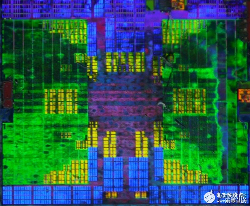 海思Kirin 920就長這樣：暴力拆解國產(chǎn)最強芯！