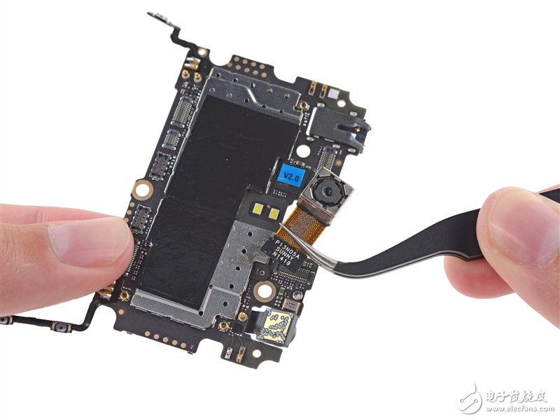 一加手機完全拆解：到處都是坑??！