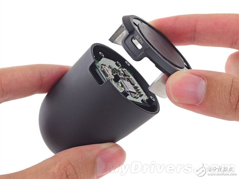 Moto 360暴力拆解：足以秒殺Apple Watch的智能手表？