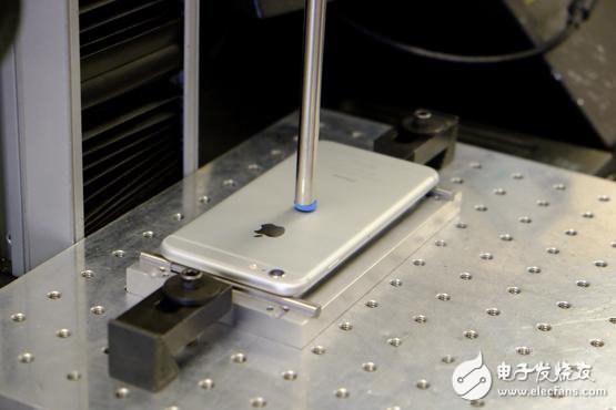 蘋果對外展示iPhone6測試工廠，測試過程堪稱嚴苛