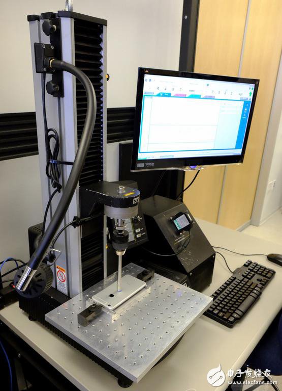 蘋果對外展示iPhone6測試工廠，測試過程堪稱嚴苛