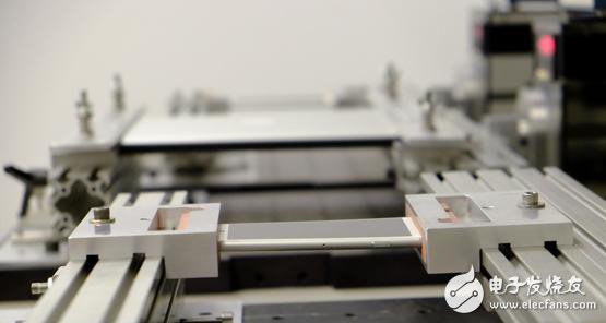 蘋果對外展示iPhone6測試工廠，測試過程堪稱嚴苛