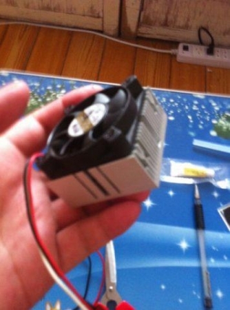 不愁沒冰箱！電子制冷DIY冰鎮(zhèn)冰壺