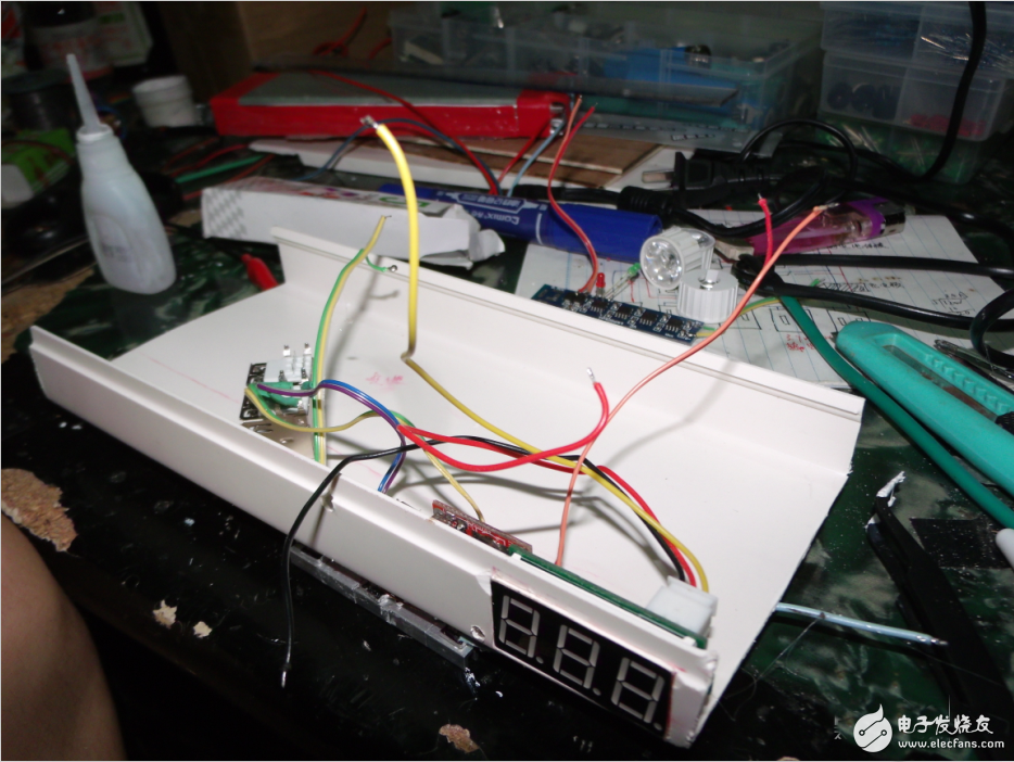 顛覆想象！專業(yè)工程師制作的超炫酷DIY移動(dòng)電源