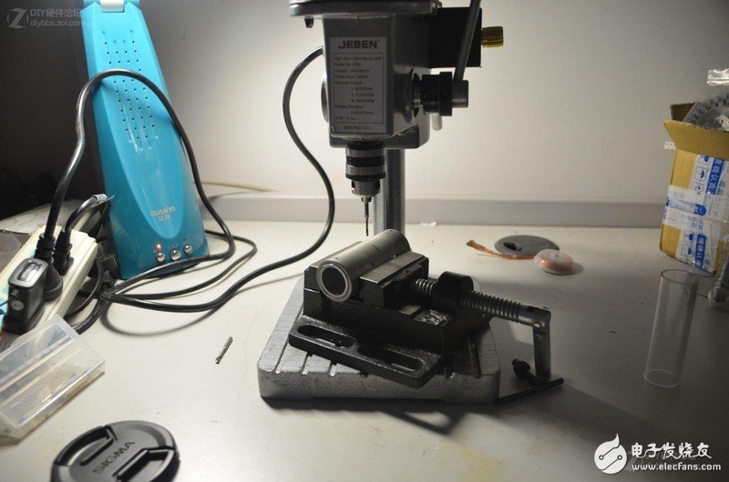 顛覆想象！專業(yè)工程師制作的DIY多功能移動(dòng)電源