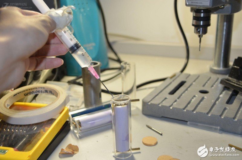 顛覆想象！專業(yè)工程師制作的DIY多功能移動(dòng)電源