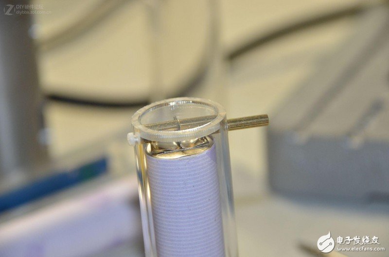 顛覆想象！專業(yè)工程師制作的DIY多功能移動(dòng)電源