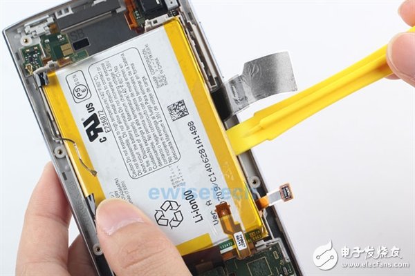 探索黑科技，夏普無邊框手機終極拆解