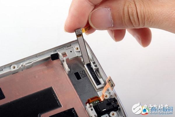 探索黑科技，夏普無邊框手機終極拆解