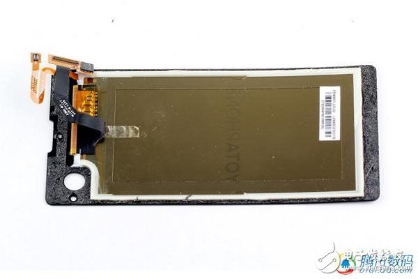 ***同款手機(jī)拆解！YotaPhone雙屏交互如何造？