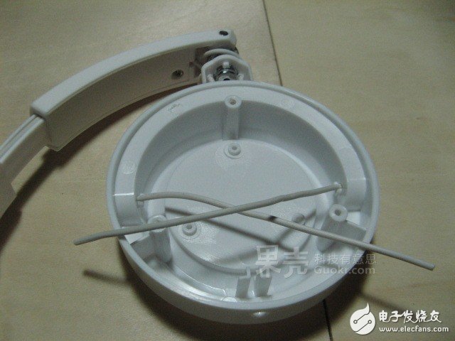 自制藍(lán)牙耳機(jī)電路圖