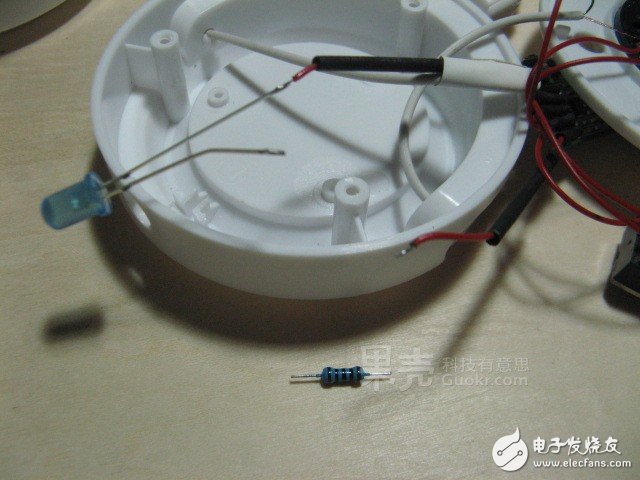 自制藍(lán)牙耳機(jī)電路圖