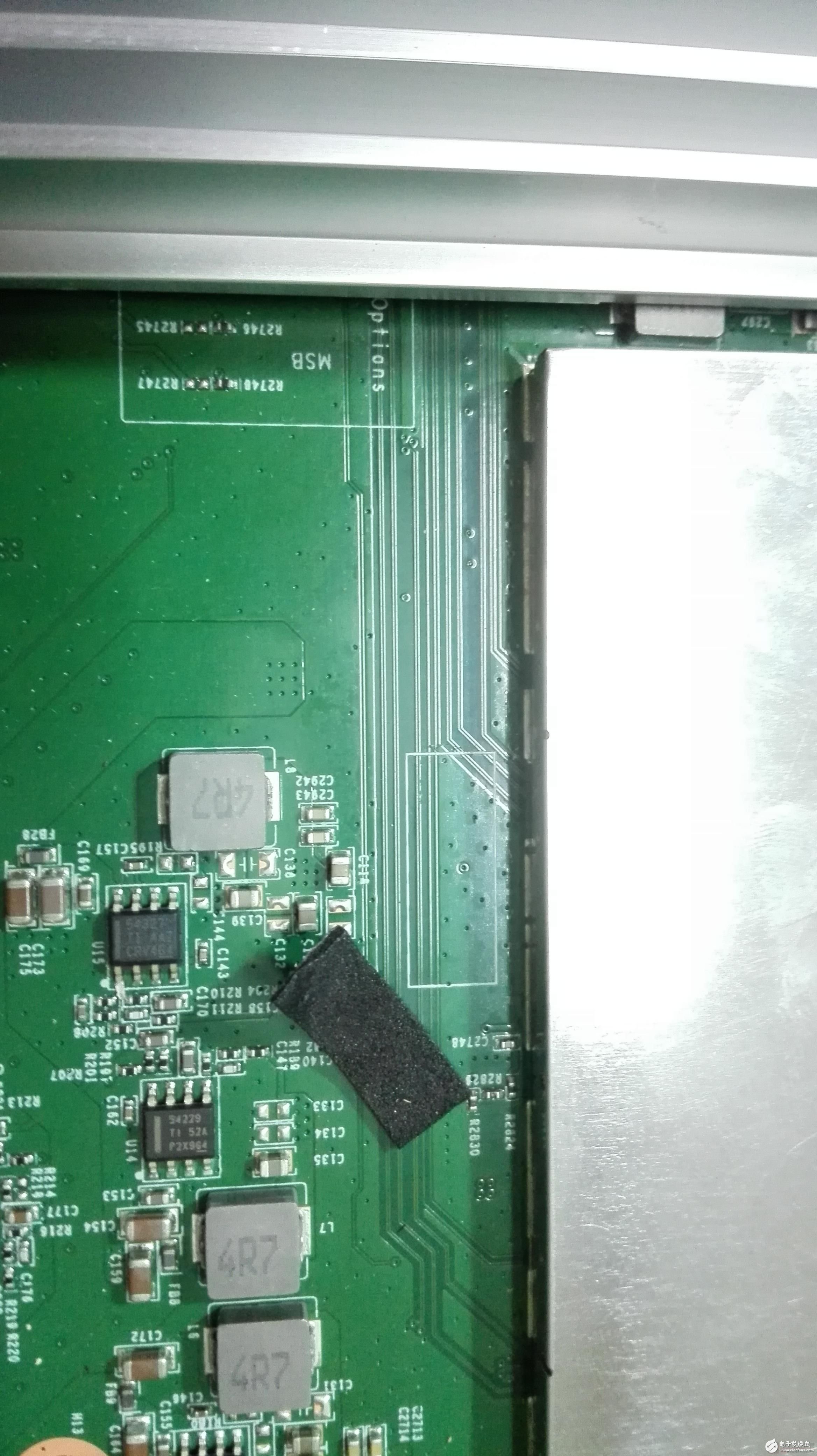 談工藝講情懷！一起來(lái)看WIFI路由器大拆解