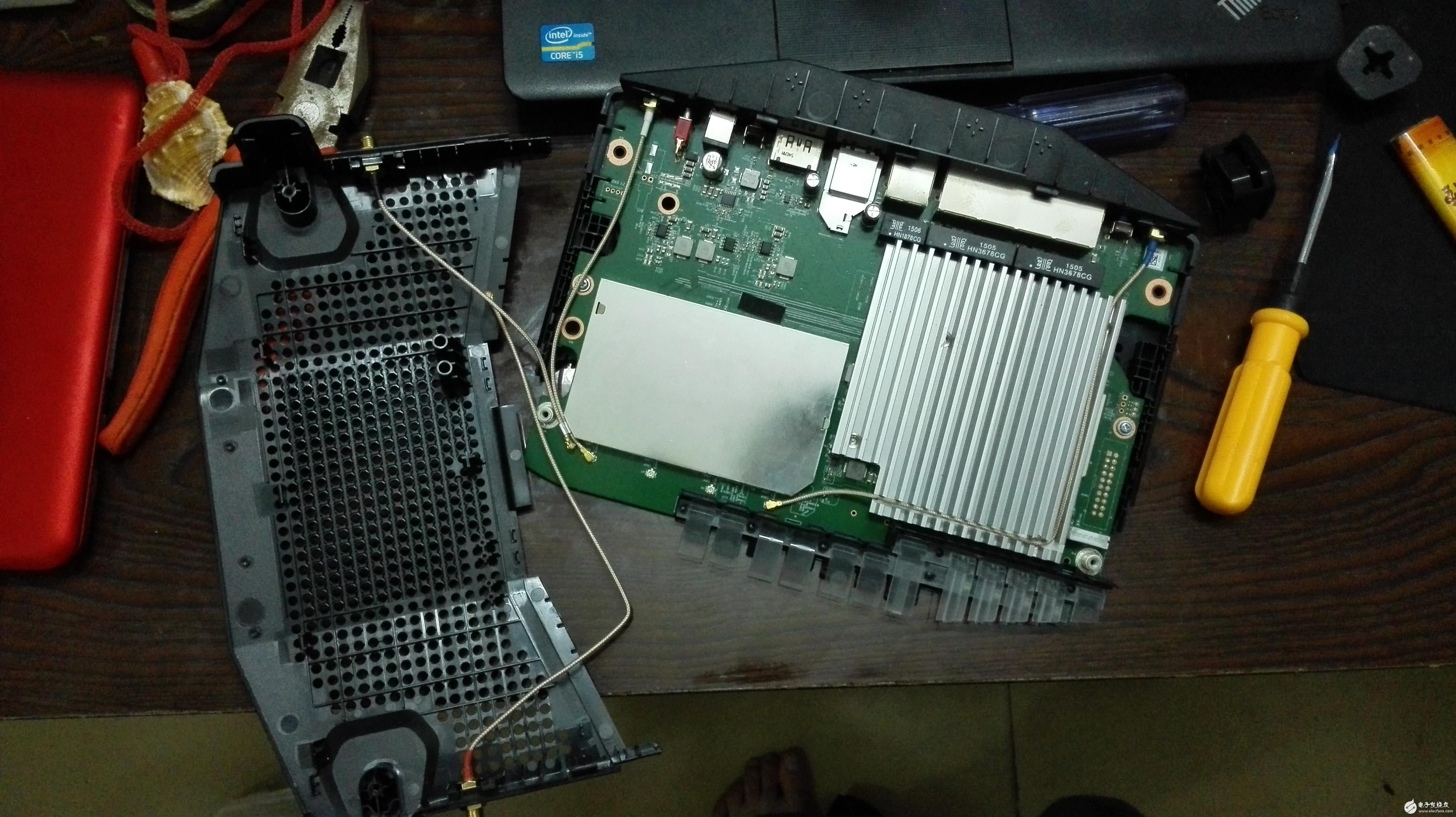 談工藝講情懷！一起來(lái)看WIFI路由器大拆解