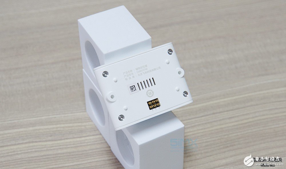 小米無人機(jī)對(duì)比精靈3s拆解 大疆“門徒”表現(xiàn)如何？