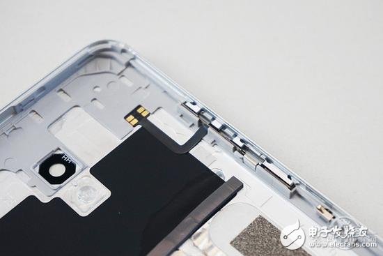 魅族魅藍(lán)E評(píng)測(cè)+拆解：這配置和做工賣(mài)1299元你咋看？