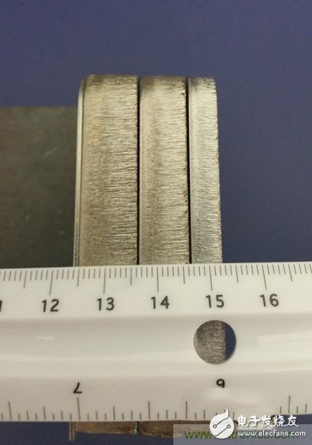 對抗自動關機現(xiàn)象，你使用的光纖激光器真的抗高反？