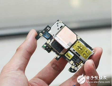 真機拆解！雙攝像頭設計顛覆你的想象