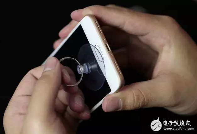 魅藍5s拆解：支持18W快充的小機身，竟然塞了這么大的東西！