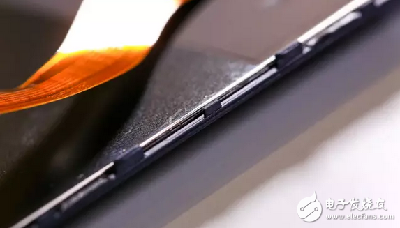 華為榮耀v9真機(jī)拆卸實(shí)拍？如此速度拆解能看得出端倪嗎？