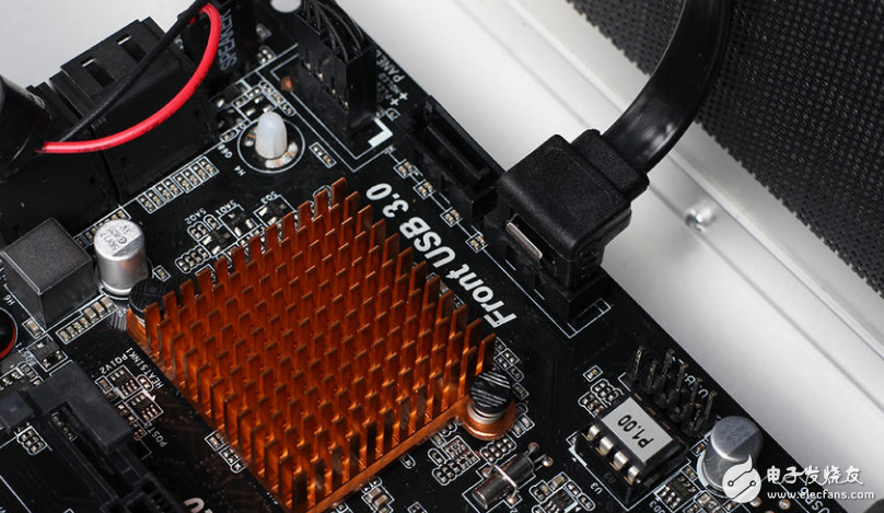 玩英雄聯(lián)盟用什么電腦好？2000元教你打造一臺(tái)LOL小鋼炮